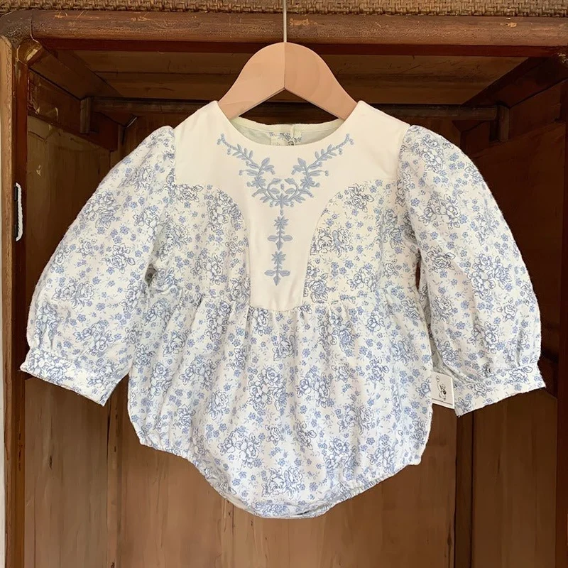 Baby Body i 100% Bomuld med Blomsterprint og Pufærmer