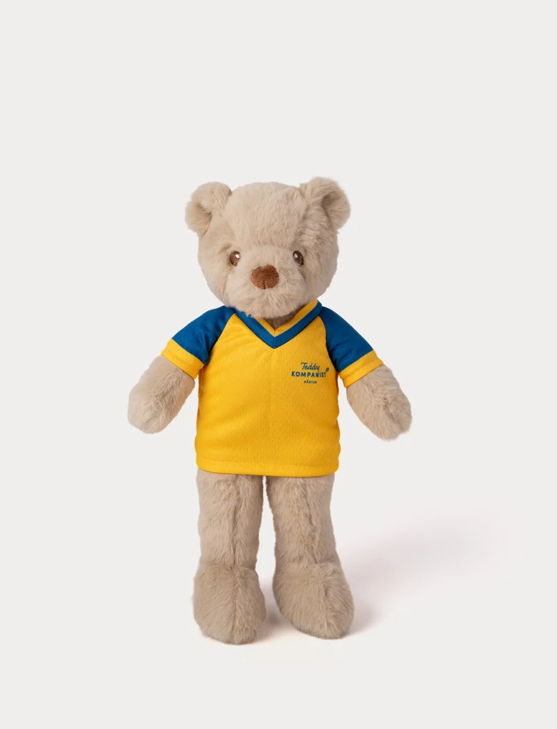 Sven with Supporter Shirt