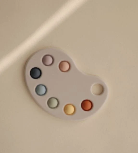 MUSHIE Paint Palette Press Toy