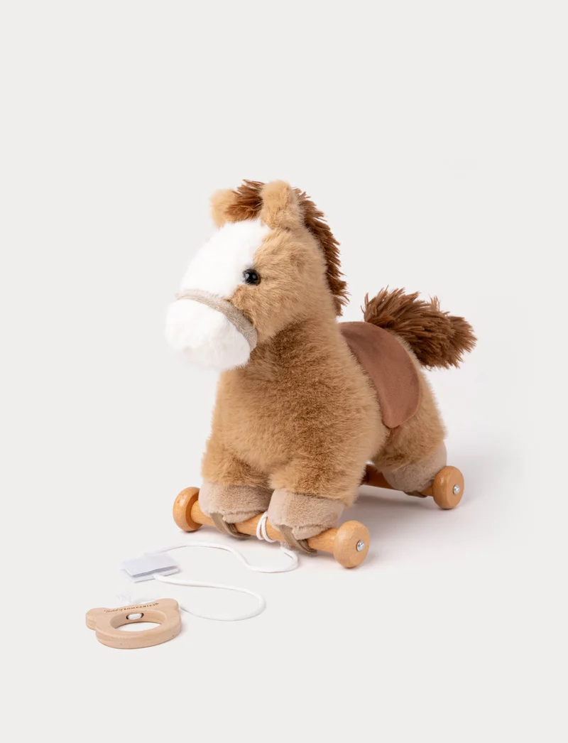 Pulling Animal, Horse