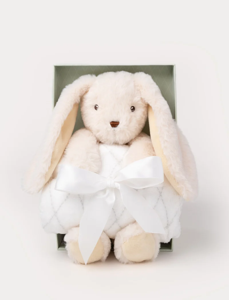 Svea with Blanket in Gift Box