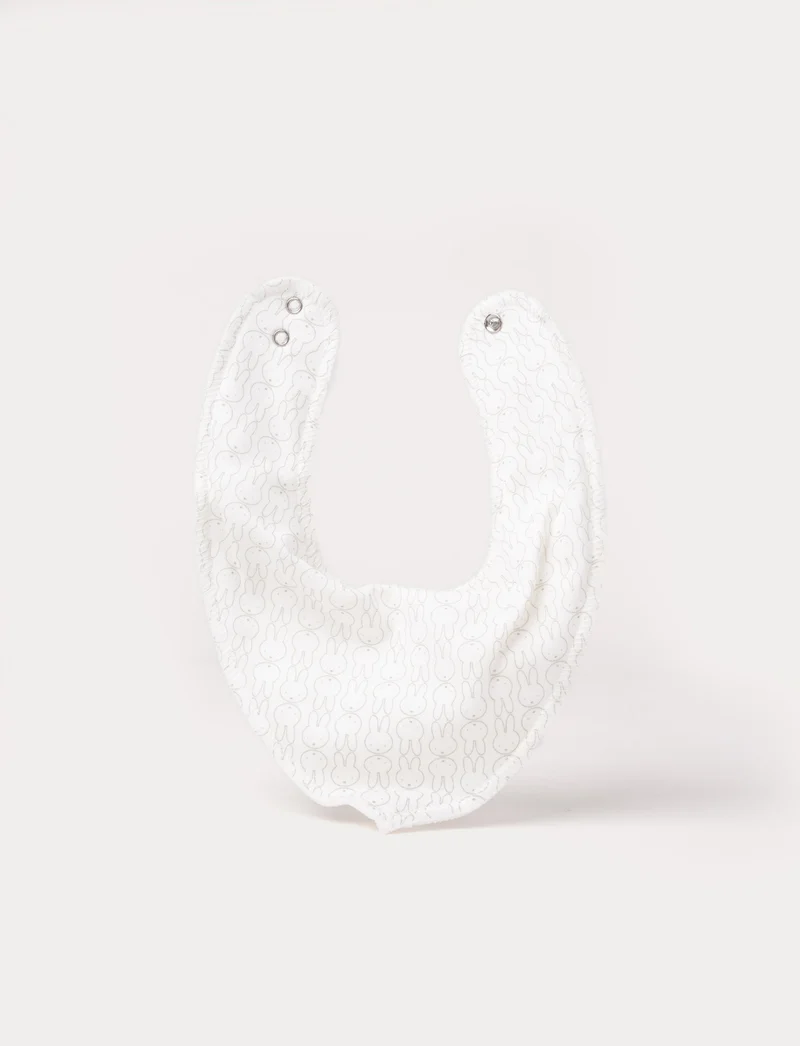 Miffy, Bib