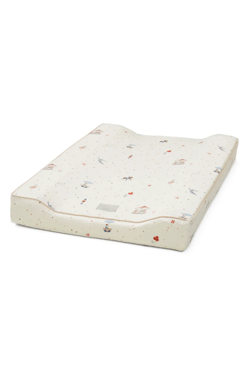 Changing Cushion - Carousel