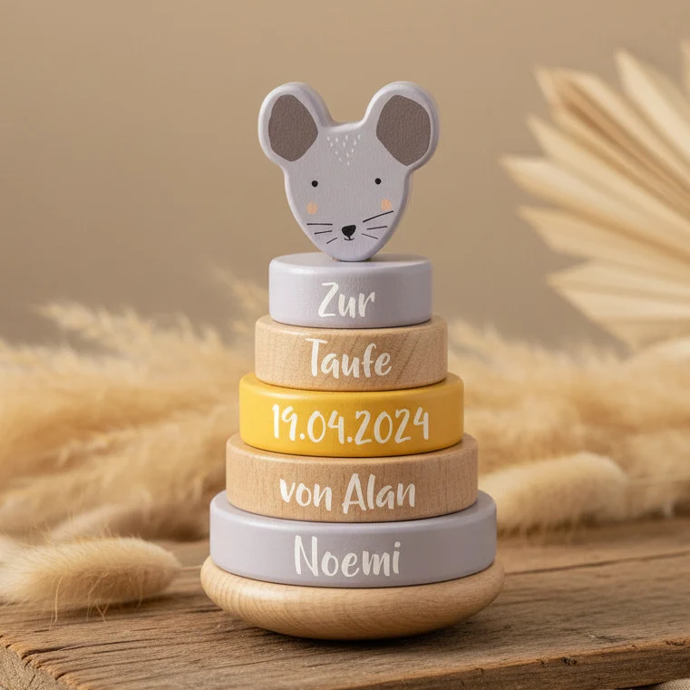 Stapelturm Holz Frau Maus – Geschenk zur Taufe | Schmatzepuffer