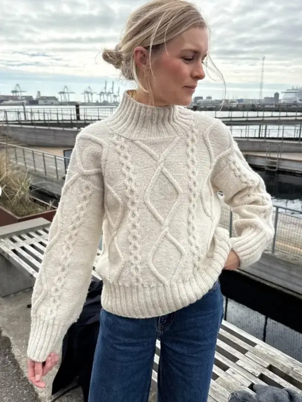 PetiteKnit Saga Sweater – neulesetti Sandnes Garn Atlas