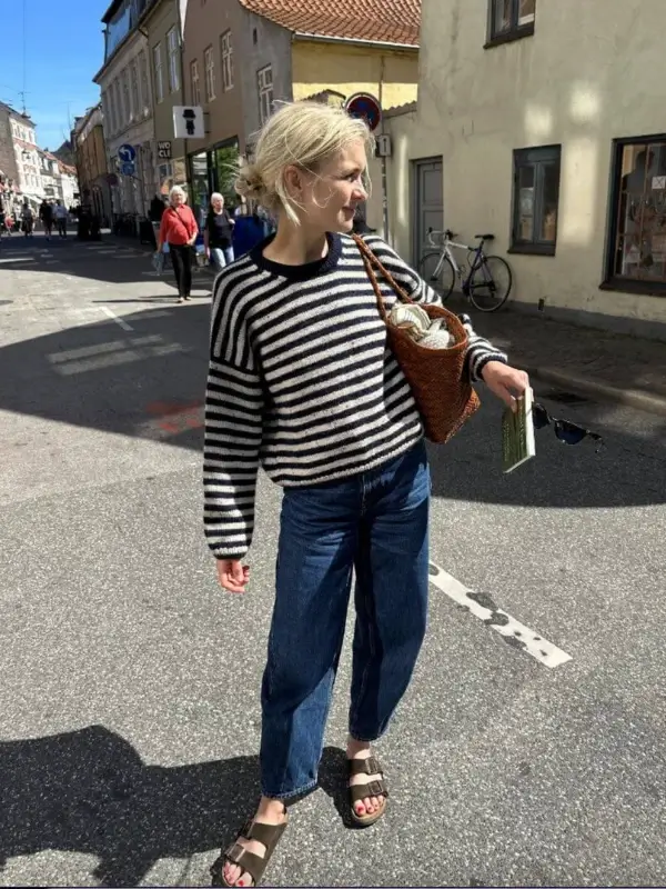 PetiteKnit Olga Sweater – neulesetti Sandnes Garn Peer Gynt