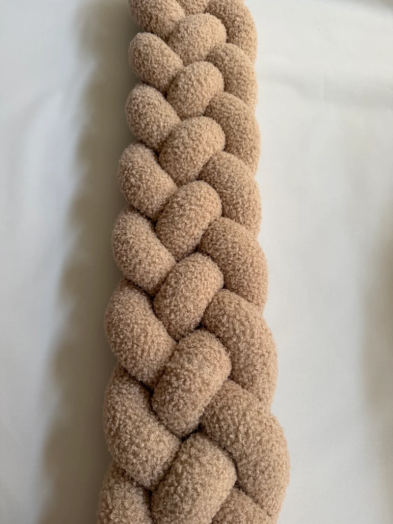 SOVFLÄTA SPJÄLSKYDD FYRFLÄTAD BEIGE TEDDY