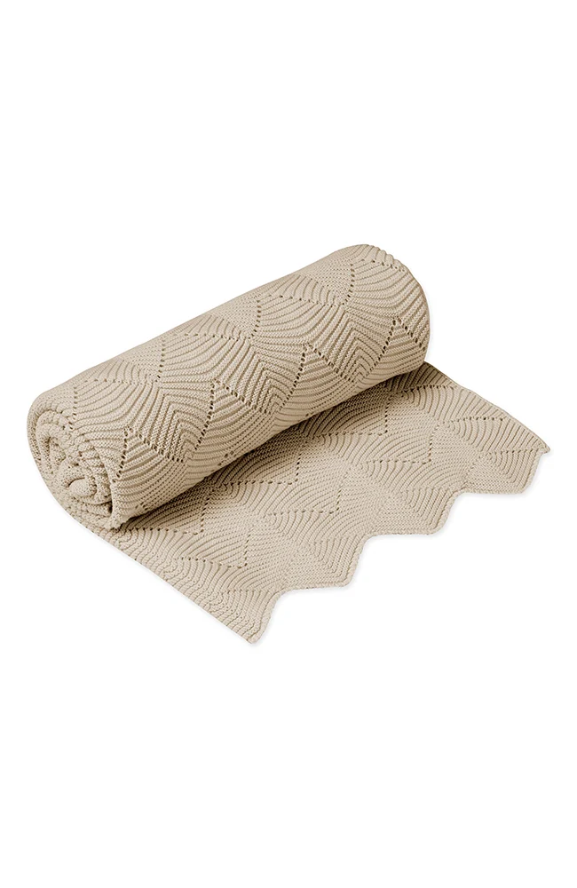 Scallop Knit Throw - Almond