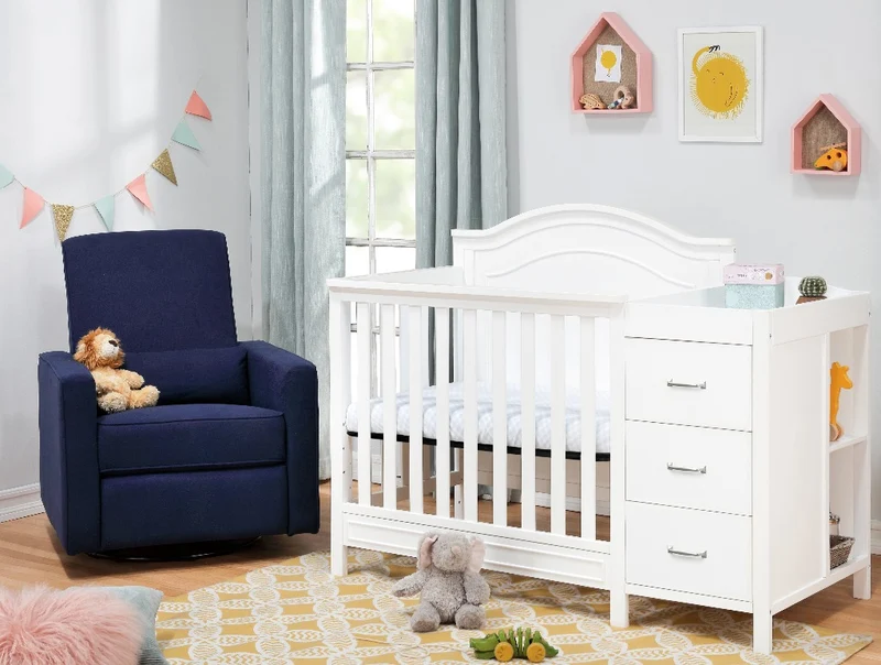 DaVinci - Charlie 4-in-1 Convertible Mini Crib & Changer