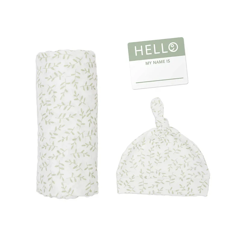 Lulujo - Hello World Blanket & Knotted Hat