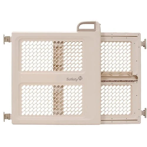Safety 1st - Lift & Lock Swing Gate